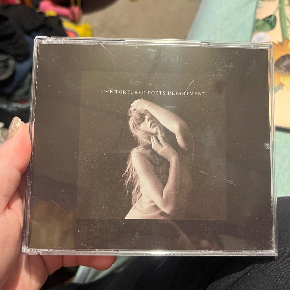 Taylor Swift-The Tortured Poets Department CD- Black Dog collectors edition
